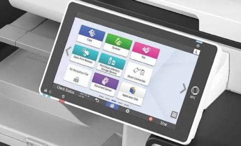 RICOH IM C3500 wielofunkcyjne, kolorowe urządzenie drukujące z prędkością 35 str./min. A4 z sortowaniem i zszywaniem wydruków